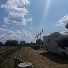 wohnmobilstellplatz stellplatz am alten bahnhof 293961